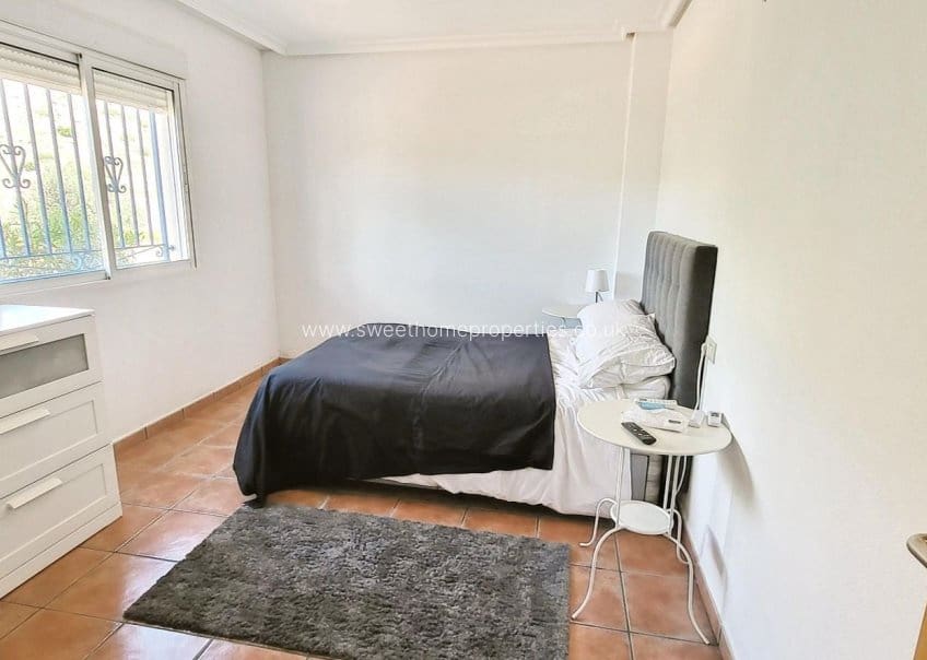 4 sypialnia Finka/Dom wiejski na sprzedaż w La Romana z basenem garażem - 345 000 € (Ref: 9815003)