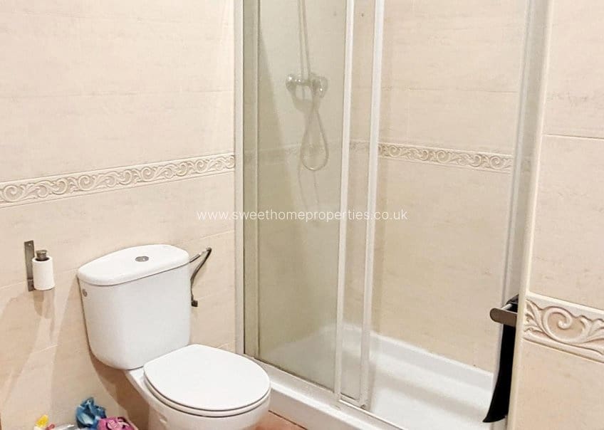 4 sypialnia Finka/Dom wiejski na sprzedaż w La Romana z basenem garażem - 345 000 € (Ref: 9815003)