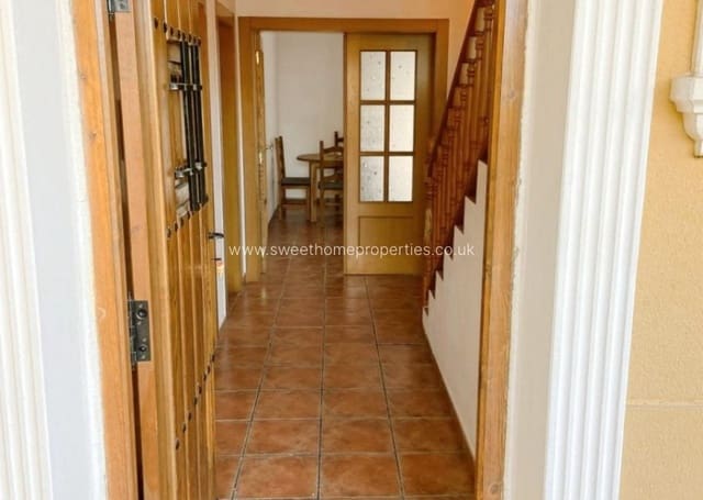 4 sypialnia Finka/Dom wiejski na sprzedaż w La Romana z basenem garażem - 345 000 € (Ref: 9815003)