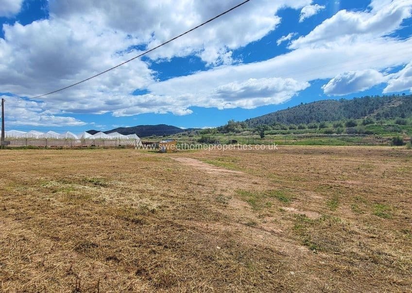 4 sypialnia Finka/Dom wiejski na sprzedaż w La Romana z basenem garażem - 345 000 € (Ref: 9815003)