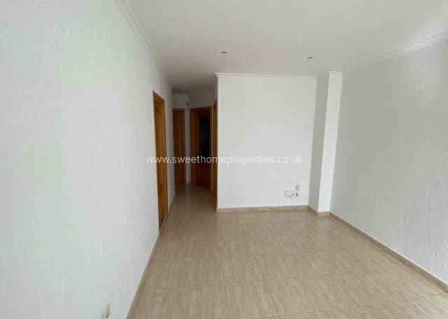 Casa de 4 habitaciones en Salinas en venta con garaje - 125.000 € (Ref: 9815091)