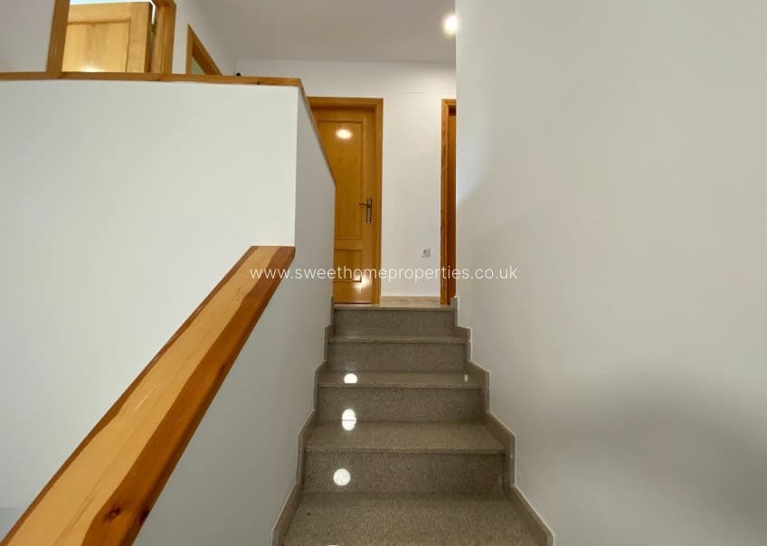 Casa de 4 habitaciones en Salinas en venta con garaje - 125.000 € (Ref: 9815091)
