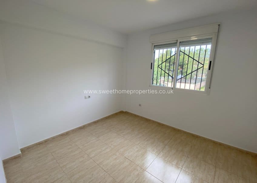 Casa de 4 habitaciones en Salinas en venta con garaje - 125.000 € (Ref: 9815091)