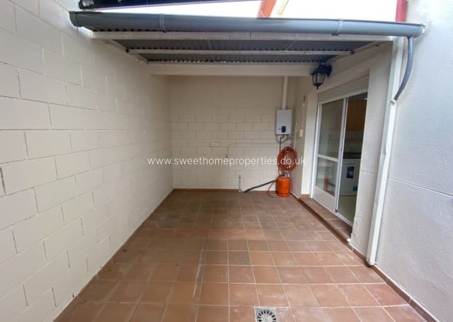 Casa de 4 habitaciones en Salinas en venta con garaje - 125.000 € (Ref: 9815091)