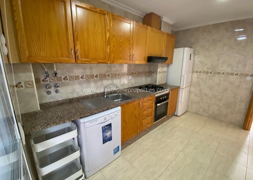 Casa de 4 habitaciones en Salinas en venta con garaje - 125.000 € (Ref: 9815091)
