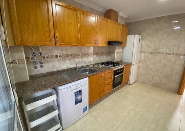 Casa de 4 habitaciones en Salinas en venta con garaje - 125.000 € (Ref: 9815091)