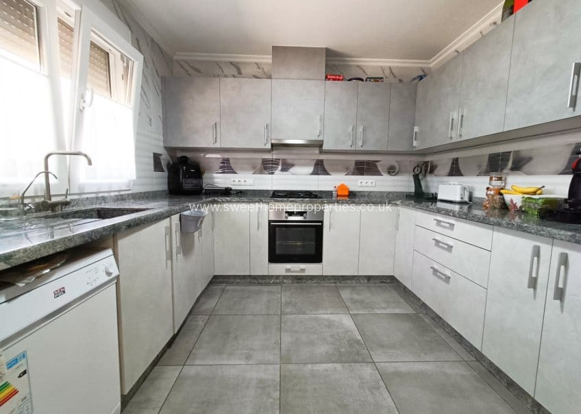 4 sypialnia Finka/Dom wiejski na sprzedaż w Pinoso z basenem - 420 000 € (Ref: 9818409)