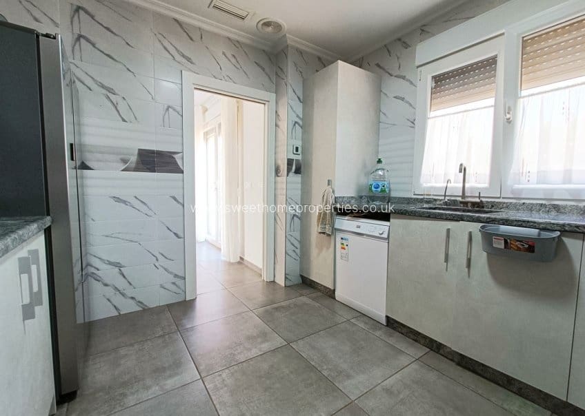 4 sypialnia Finka/Dom wiejski na sprzedaż w Pinoso z basenem - 420 000 € (Ref: 9818409)