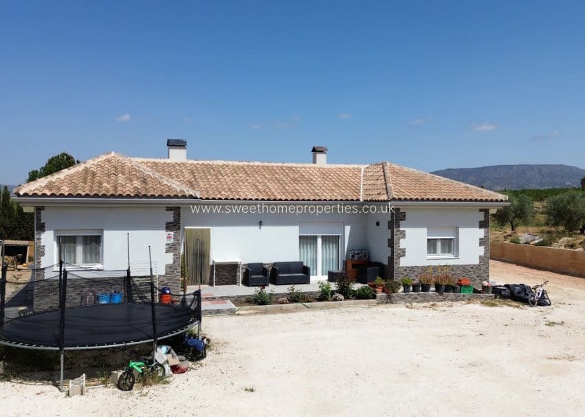 4 sypialnia Finka/Dom wiejski na sprzedaż w Pinoso z basenem - 420 000 € (Ref: 9818409)