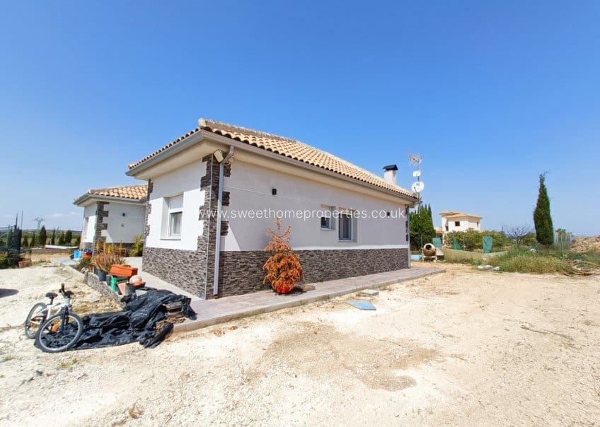 4 sypialnia Finka/Dom wiejski na sprzedaż w Pinoso z basenem - 420 000 € (Ref: 9818409)