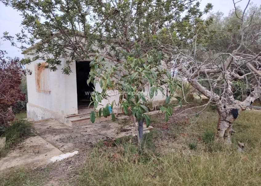 5 makuuhuone Maalaistalo myytävänä paikassa Hondon de las Nieves mukana uima-altaan - 165 000 € (Ref: 9826720)