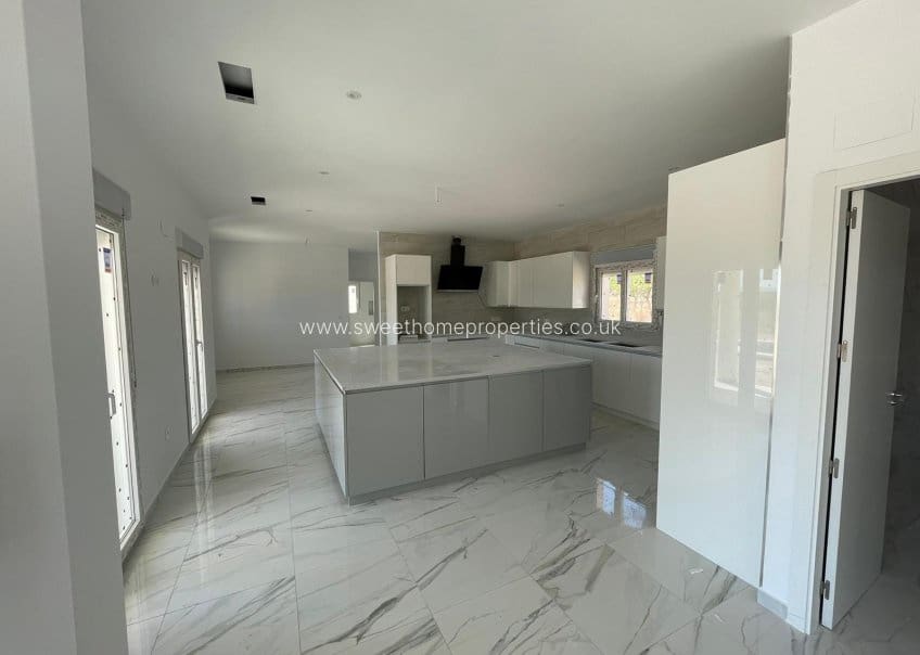 6 Zimmer Finca/Landgut zu verkaufen in Pinoso - 611.000 € (Ref: 9830366)