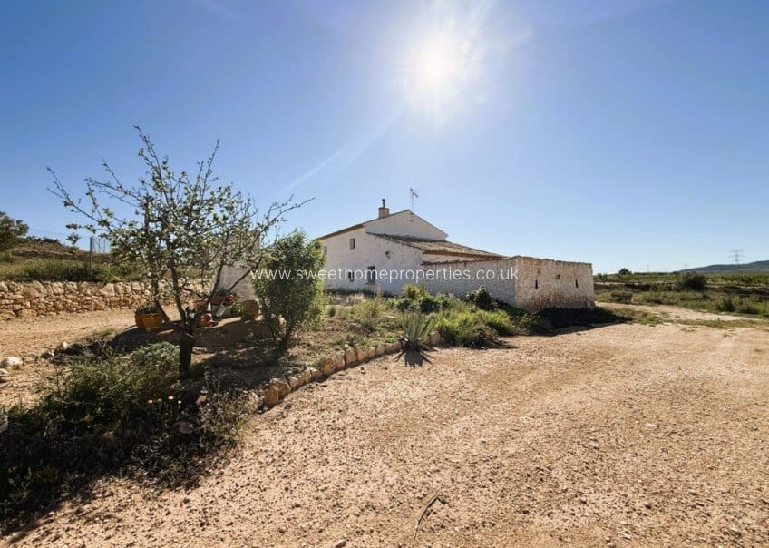 4 chambre Finca/Maison de Campagne à vendre à Pinoso avec piscine - 220 000 € (Ref: 9830415)