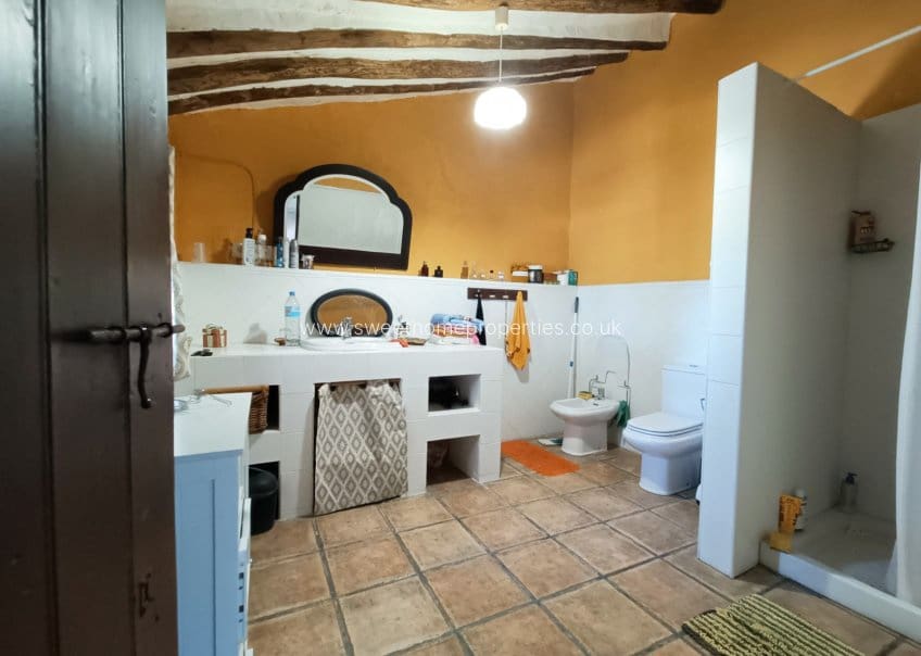 3 bedroom Finca/Country House for sale in Mahoya with pool garage - € 275,000 (Ref: 9841536)