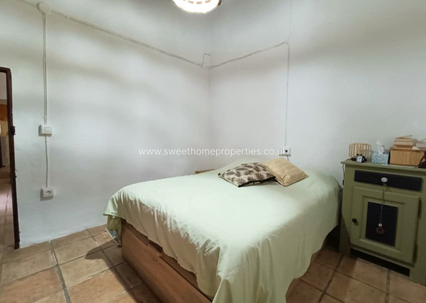 3 bedroom Finca/Country House for sale in Mahoya with pool garage - € 275,000 (Ref: 9841536)