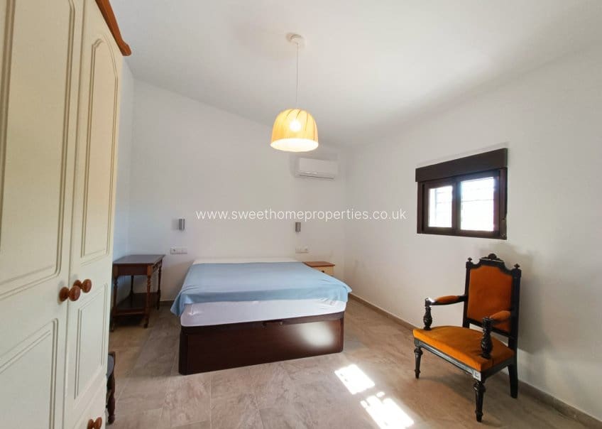 3 bedroom Finca/Country House for sale in Mahoya with pool garage - € 275,000 (Ref: 9841536)