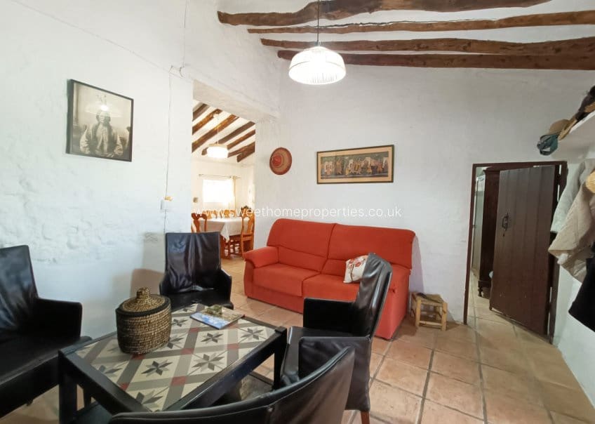 3 bedroom Finca/Country House for sale in Mahoya with pool garage - € 275,000 (Ref: 9841536)