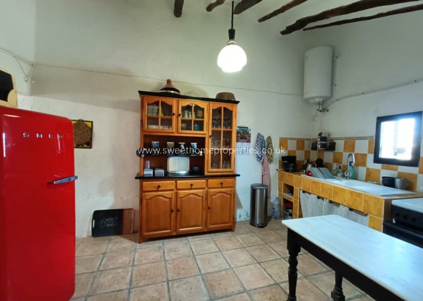 3 bedroom Finca/Country House for sale in Mahoya with pool garage - € 275,000 (Ref: 9841536)