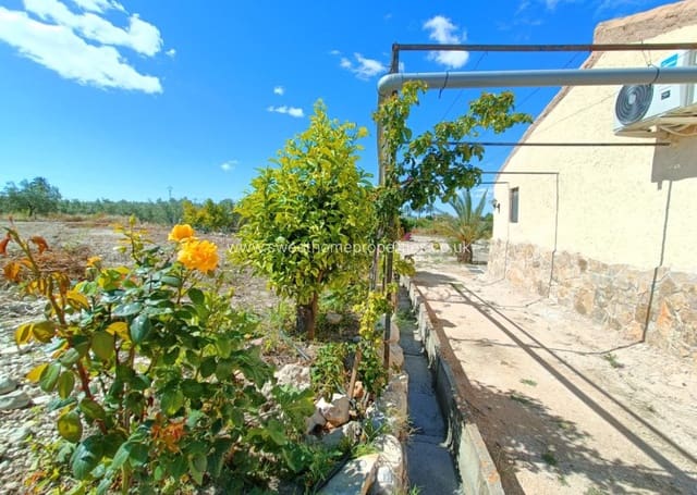 3 soveværelse Finca/Landehus til salg i Mahoya, Abanilla med swimmingpool garage - € 275.000 (Ref: 9841536)