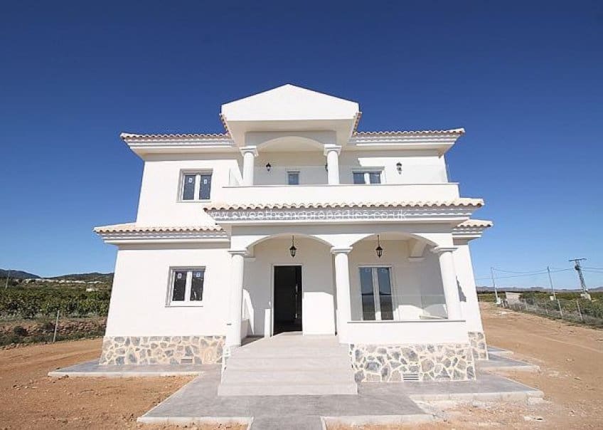 3 slaapkamer Finca/Landhuis te koop in Pinoso met zwembad - € 375.000 (Ref: 9848071)
