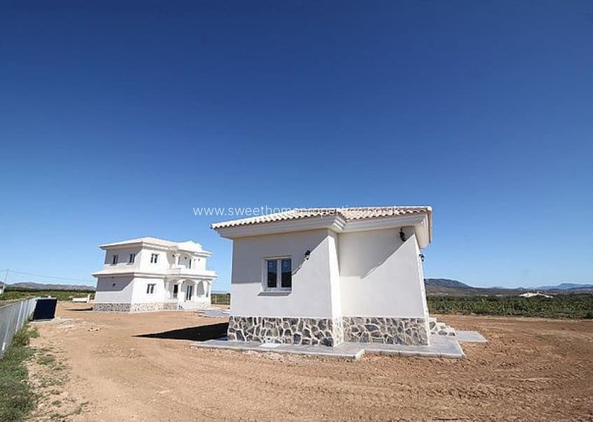 3 slaapkamer Finca/Landhuis te koop in Pinoso met zwembad - € 375.000 (Ref: 9848071)