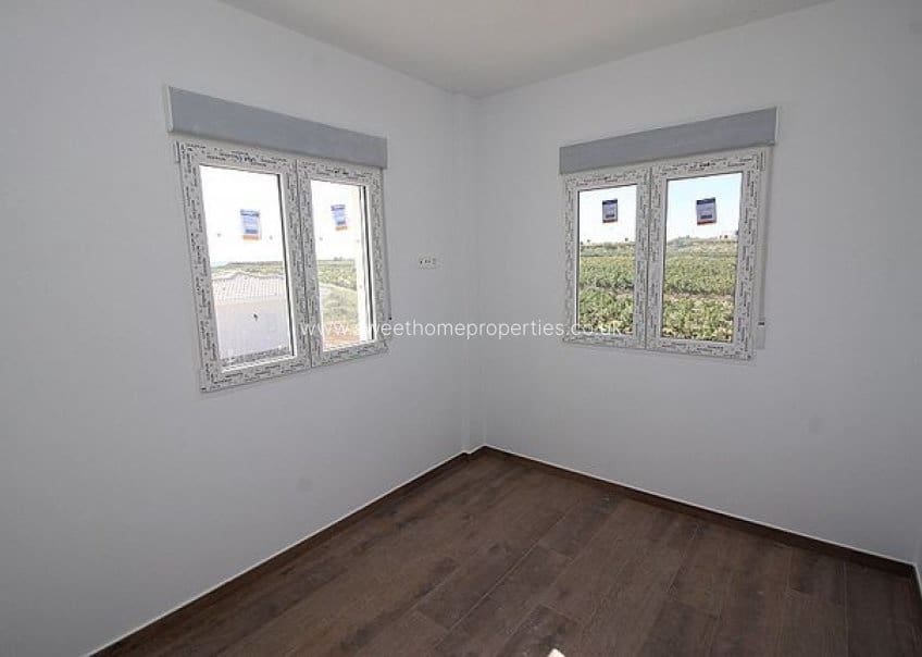 3 slaapkamer Finca/Landhuis te koop in Pinoso met zwembad - € 375.000 (Ref: 9848071)