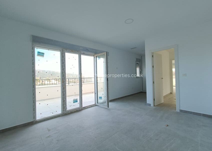 3 slaapkamer Finca/Landhuis te koop in Pinoso met zwembad - € 375.000 (Ref: 9848071)