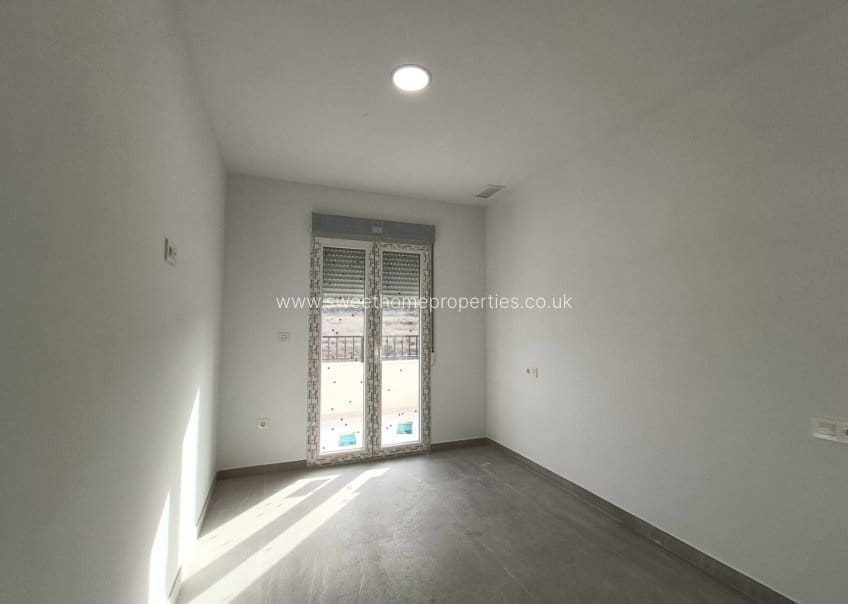 3 slaapkamer Finca/Landhuis te koop in Pinoso met zwembad - € 375.000 (Ref: 9848071)