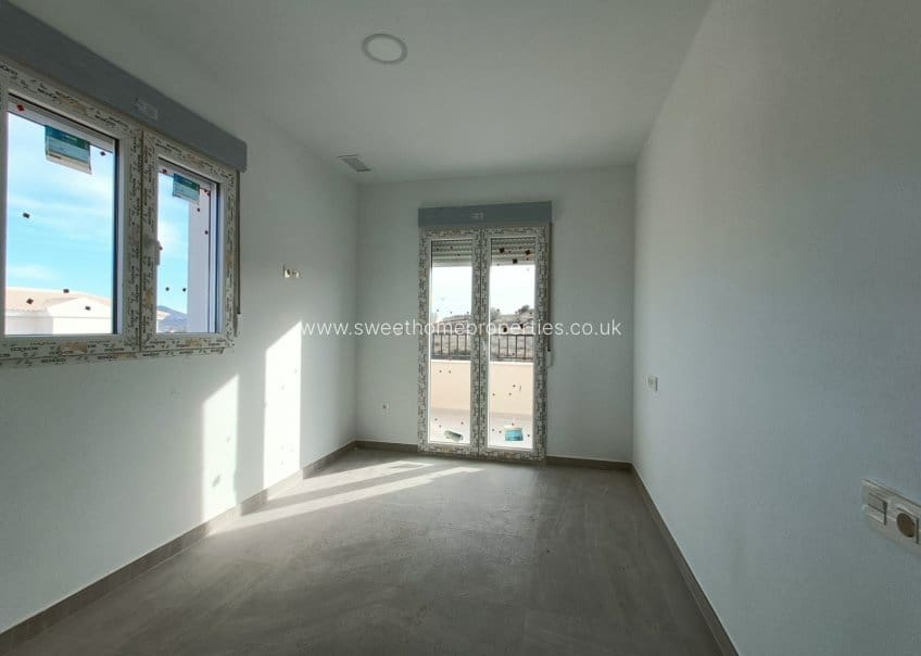 3 slaapkamer Finca/Landhuis te koop in Pinoso met zwembad - € 375.000 (Ref: 9848071)