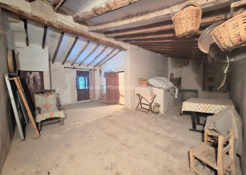 5 soveværelse Byhus til salg i Hondon de los Frailes med swimmingpool - € 52.000 (Ref: 9850560)
