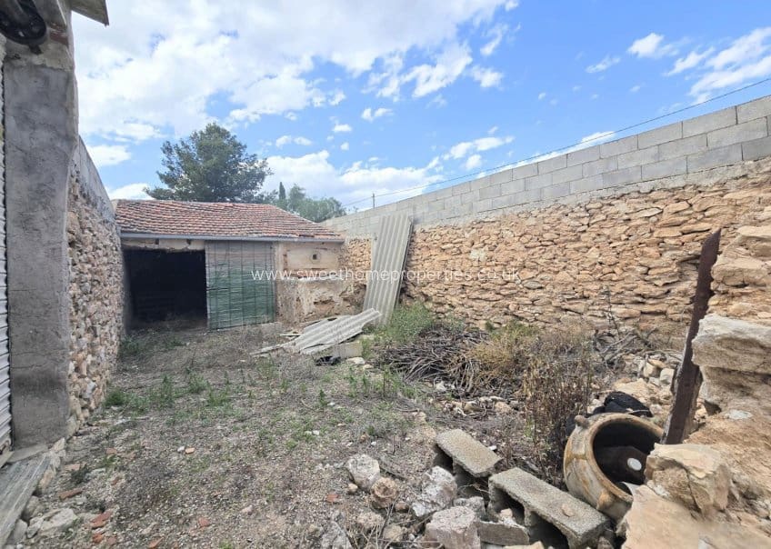 5 soveværelse Byhus til salg i Hondon de los Frailes med swimmingpool - € 52.000 (Ref: 9850560)