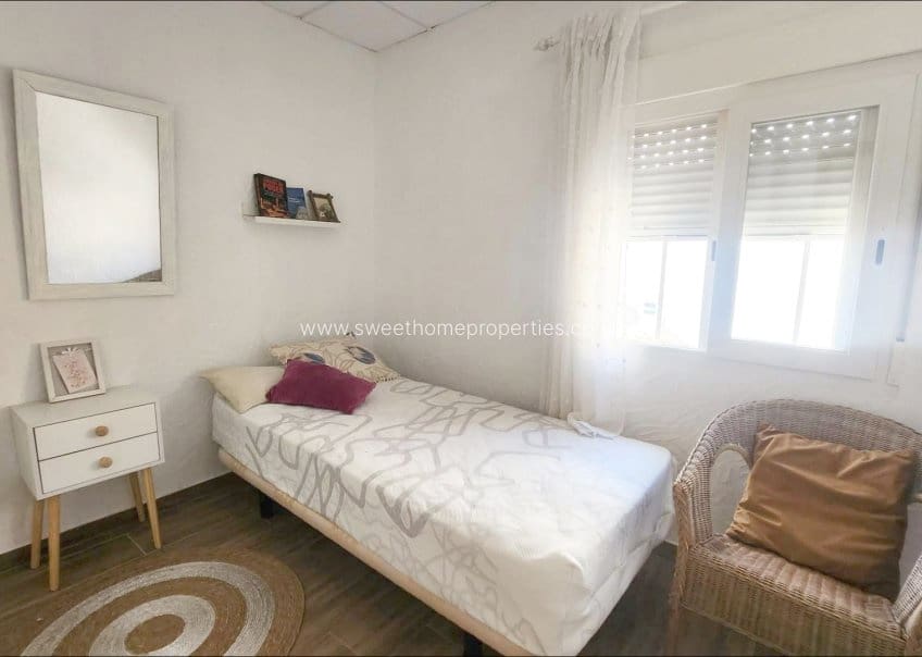2 bedroom Townhouse for sale in Aspe - € 96,000 (Ref: 9860936)