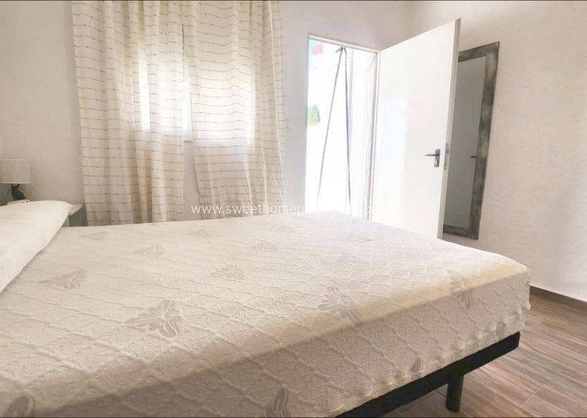 2 bedroom Townhouse for sale in Aspe - € 96,000 (Ref: 9860936)