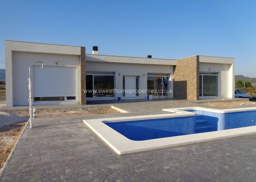 3 soverom Finca/Herregård til salgs i Pinoso med svømmebasseng - € 398 000 (Ref: 9861245)