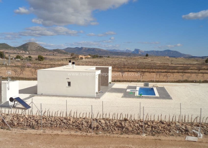 3 soverom Finca/Herregård til salgs i Pinoso med svømmebasseng - € 398 000 (Ref: 9861245)
