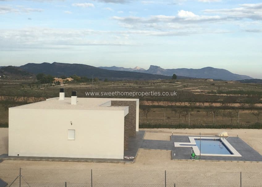 3 soverom Finca/Herregård til salgs i Pinoso med svømmebasseng - € 398 000 (Ref: 9861245)