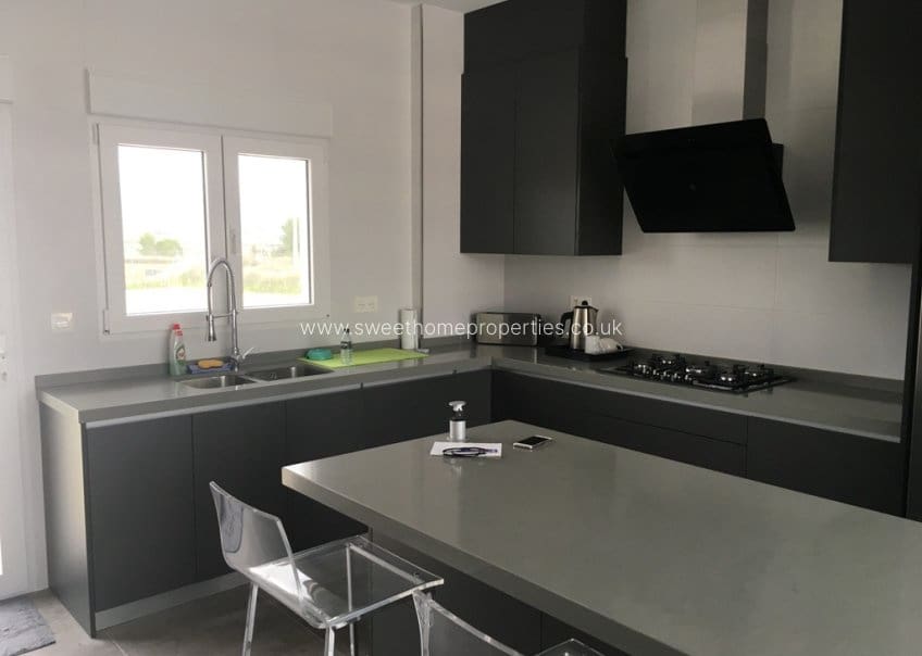 3 soverom Finca/Herregård til salgs i Pinoso med svømmebasseng - € 398 000 (Ref: 9861245)