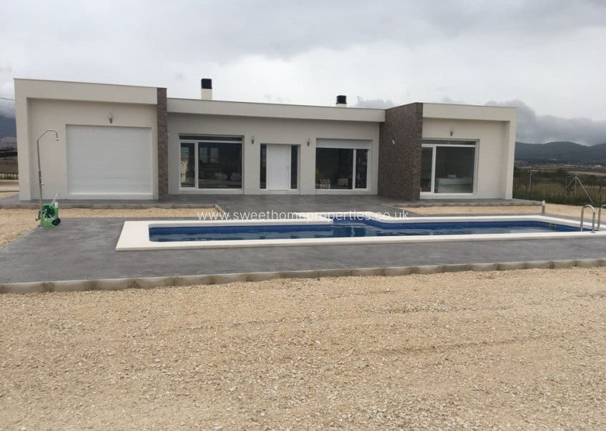 3 soverom Finca/Herregård til salgs i Pinoso med svømmebasseng - € 398 000 (Ref: 9861245)