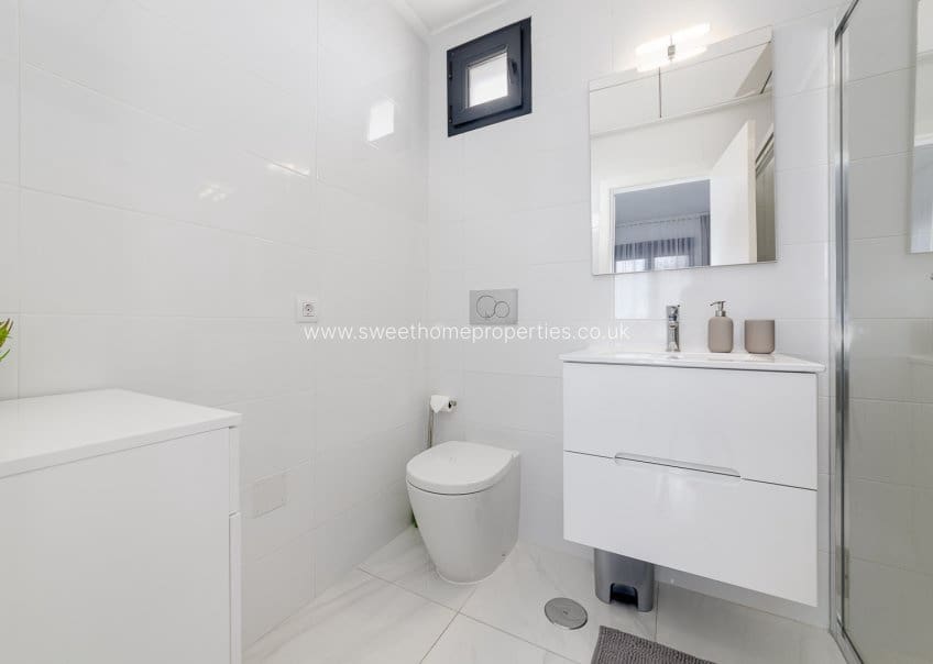 3 sypialnia Willa na sprzedaż w Villamartin - 325 000 € (Ref: 9889572)