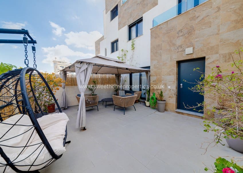 3 sypialnia Willa na sprzedaż w Villamartin - 325 000 € (Ref: 9889572)