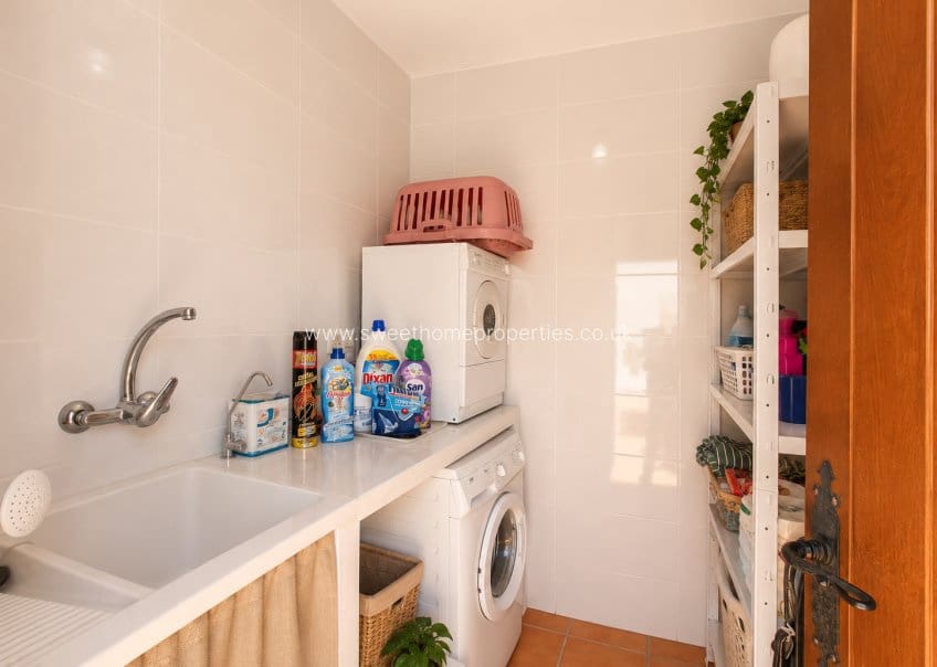 2 makuuhuone Omakotitalo myytävänä paikassa La Romana - 149 900 € (Ref: 9889573)