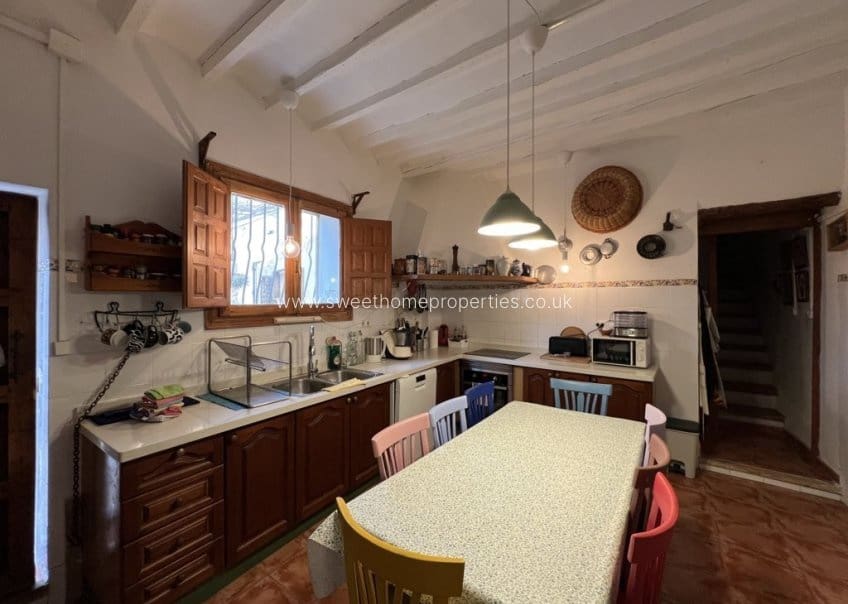 7 soverom Finca/Herregård til salgs i Pinoso med svømmebasseng - € 299 000 (Ref: 9893179)