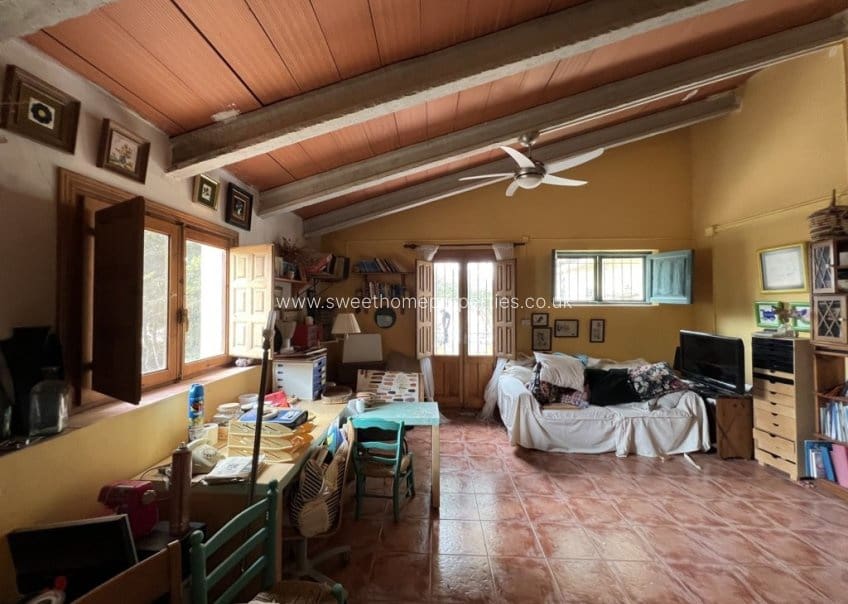 7 soverom Finca/Herregård til salgs i Pinoso med svømmebasseng - € 299 000 (Ref: 9893179)