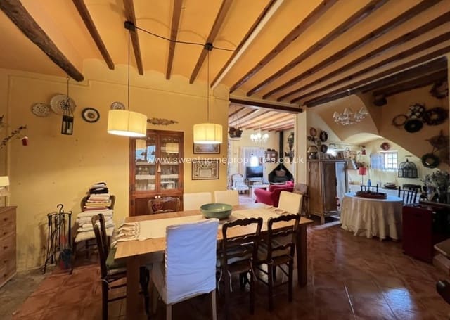 7 soverom Finca/Herregård til salgs i Pinoso med svømmebasseng - € 299 000 (Ref: 9893179)