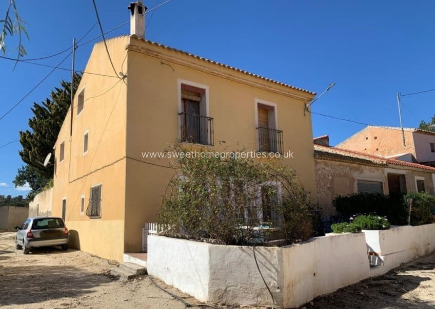 7 soverom Finca/Herregård til salgs i Pinoso med svømmebasseng - € 299 000 (Ref: 9893179)