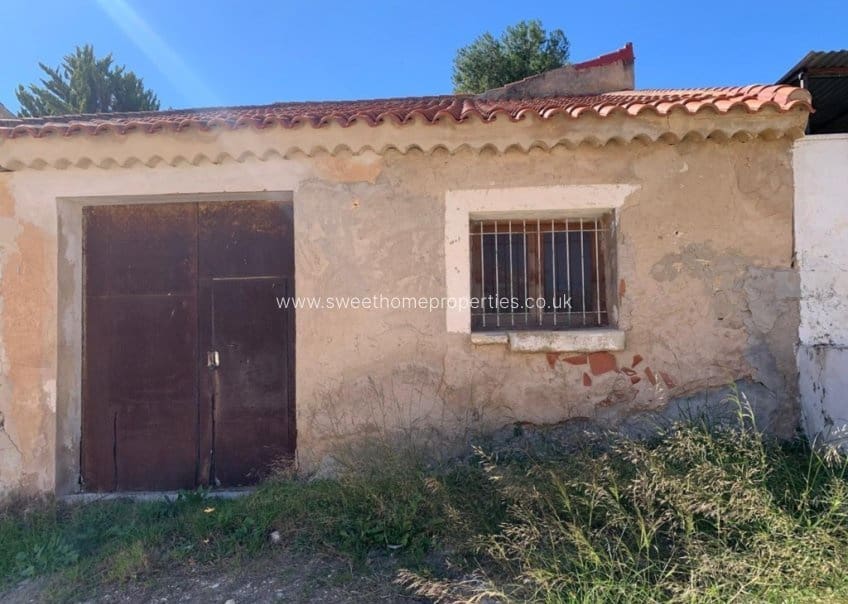 7 soverom Finca/Herregård til salgs i Pinoso med svømmebasseng - € 299 000 (Ref: 9893179)
