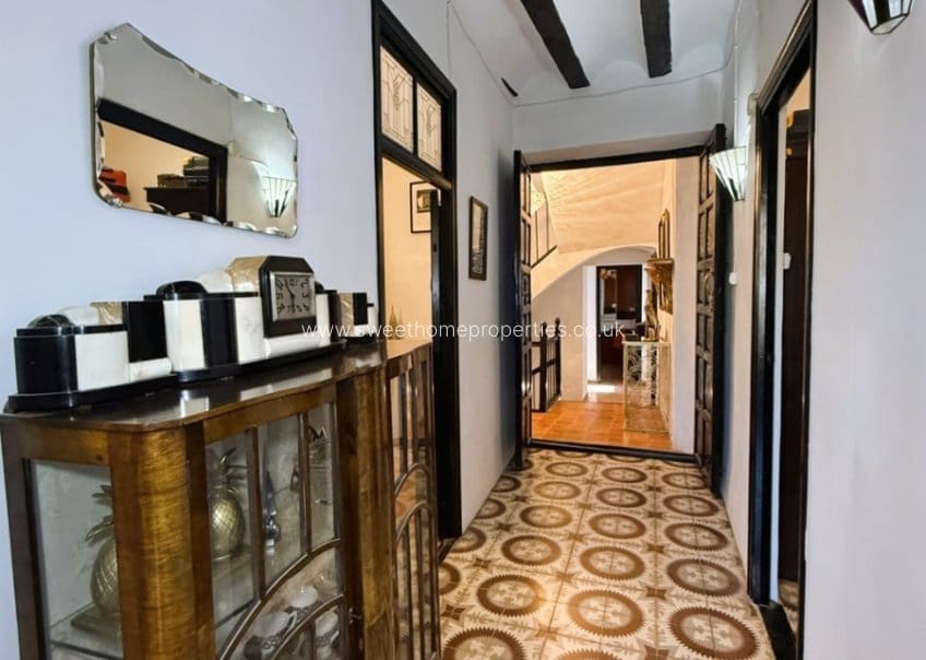 6 slaapkamer Huis te koop in Pinoso - € 325.000 (Ref: 9893180)