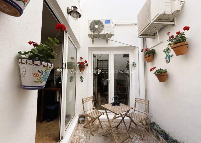 6 slaapkamer Huis te koop in Pinoso - € 325.000 (Ref: 9893180)