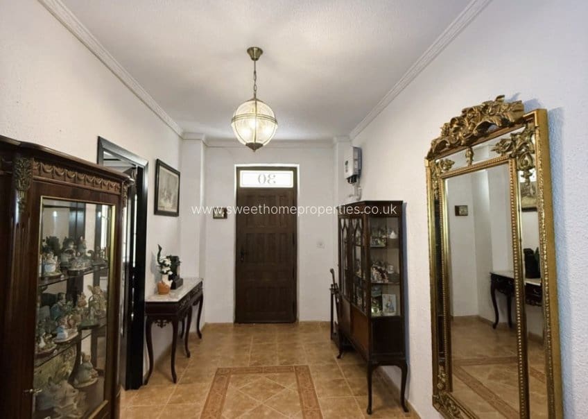 6 slaapkamer Huis te koop in Pinoso - € 325.000 (Ref: 9893180)