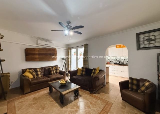 6 slaapkamer Huis te koop in Pinoso - € 325.000 (Ref: 9893180)